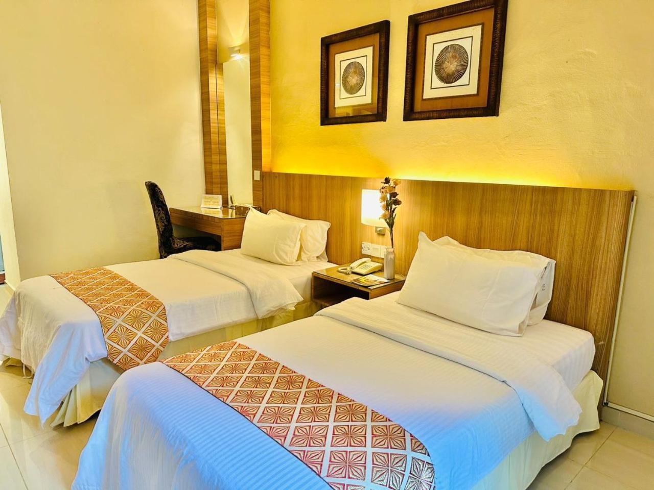 Rompin Beach Resorts Kuala Rompin Exterior photo