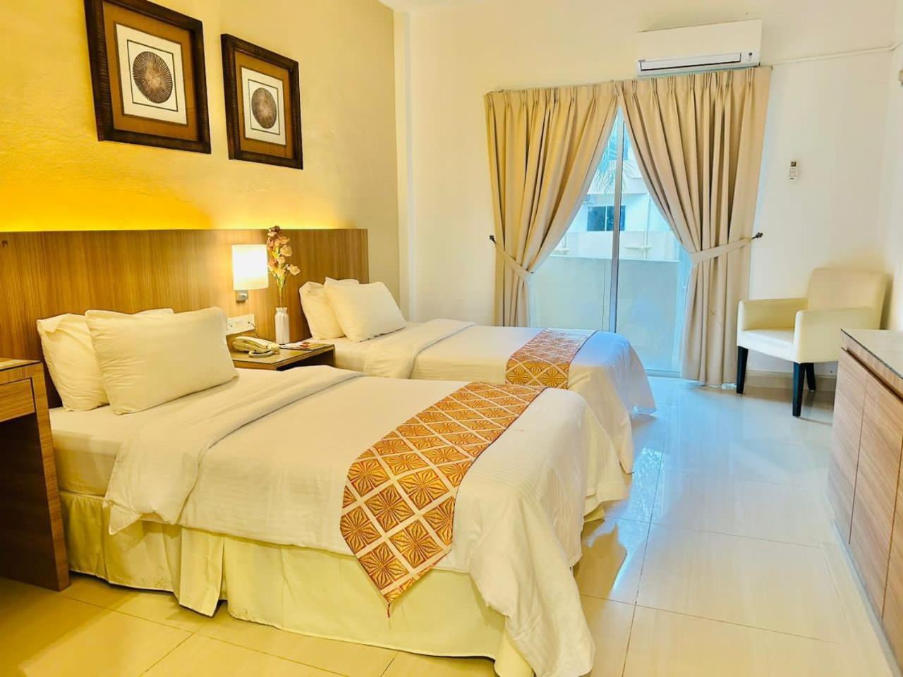 Rompin Beach Resorts Kuala Rompin Exterior photo