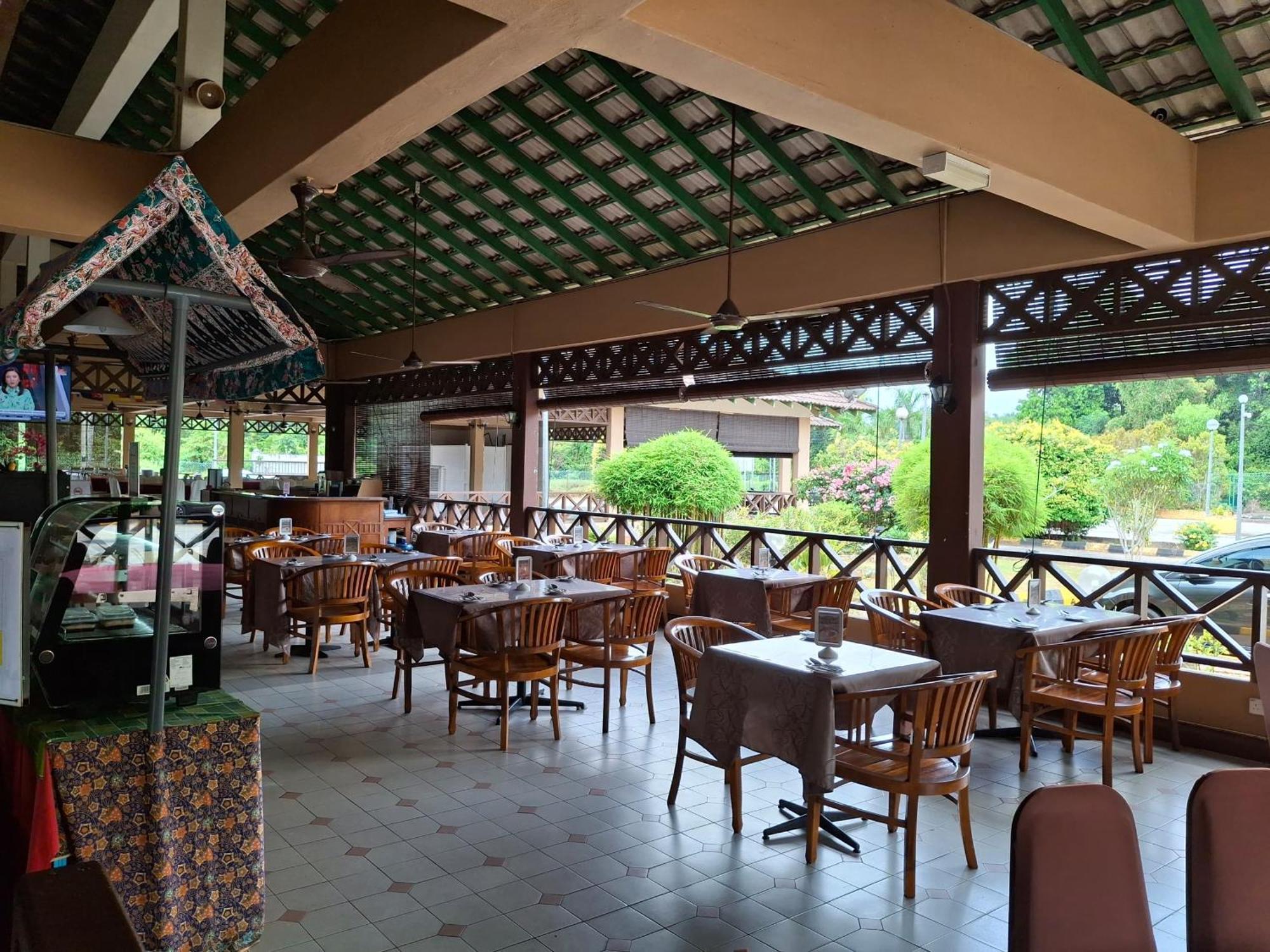 Rompin Beach Resorts Kuala Rompin Exterior photo