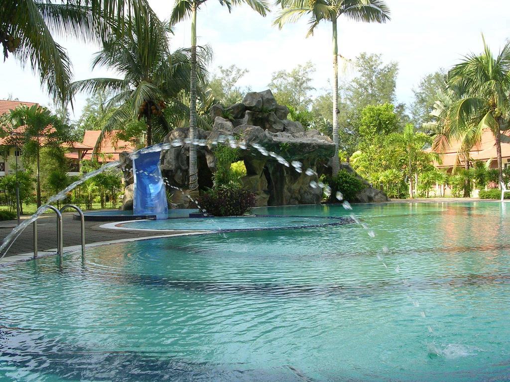 Rompin Beach Resorts Kuala Rompin Exterior photo