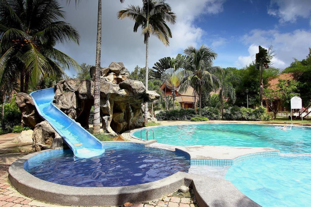 Rompin Beach Resorts Kuala Rompin Exterior photo